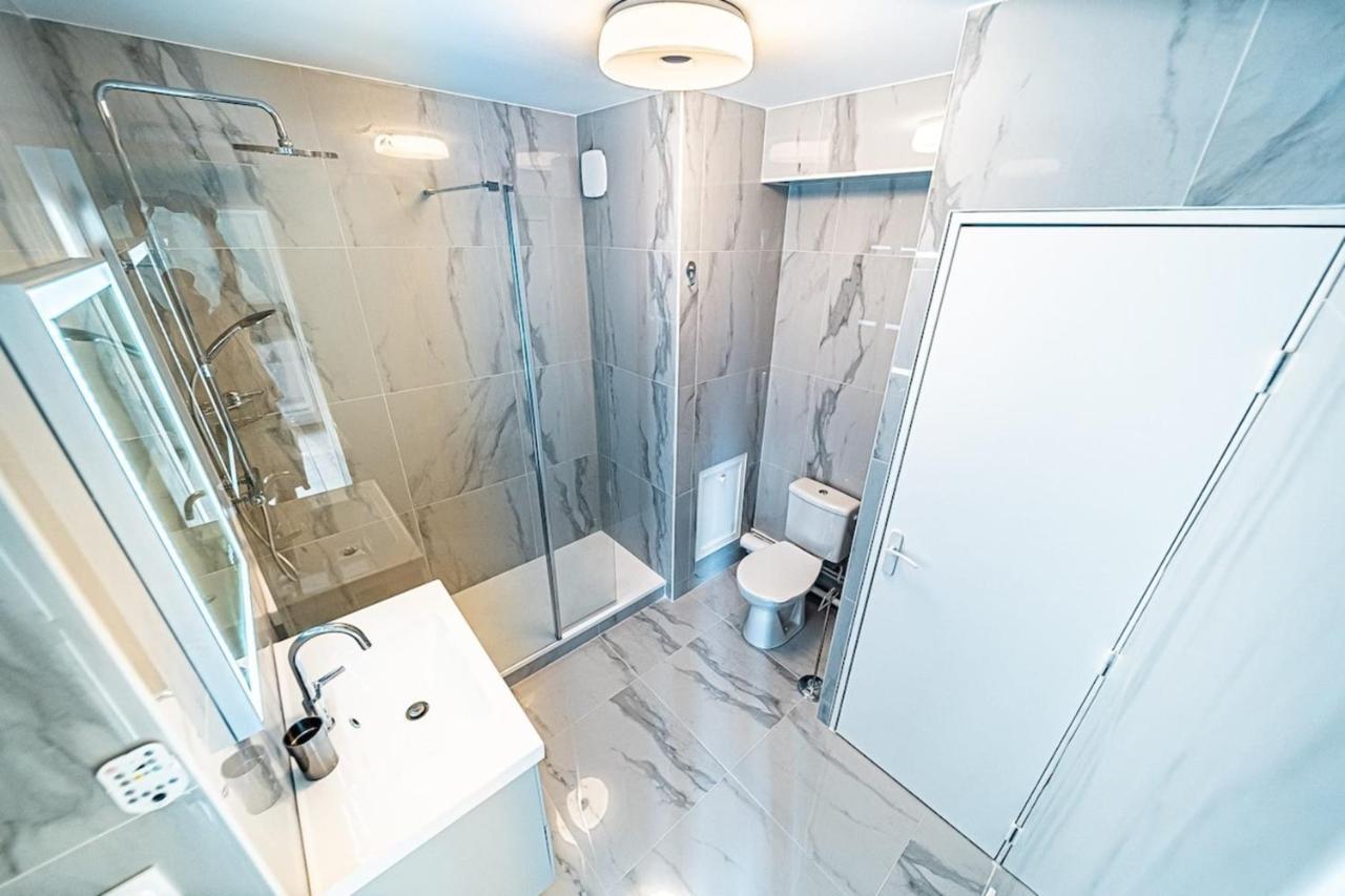 Appartement Cosy Avec Balcony And Garage-Charpennes فيليوربان المظهر الخارجي الصورة