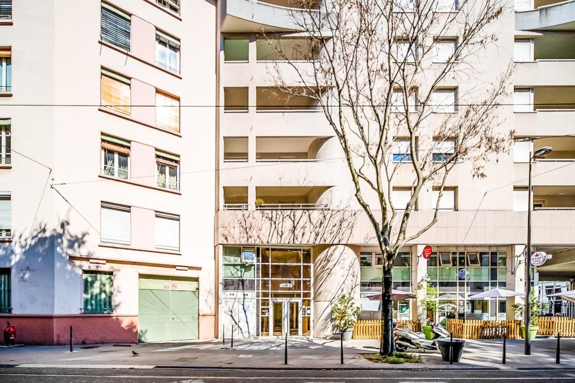 Appartement Cosy Avec Balcony And Garage-Charpennes فيليوربان المظهر الخارجي الصورة